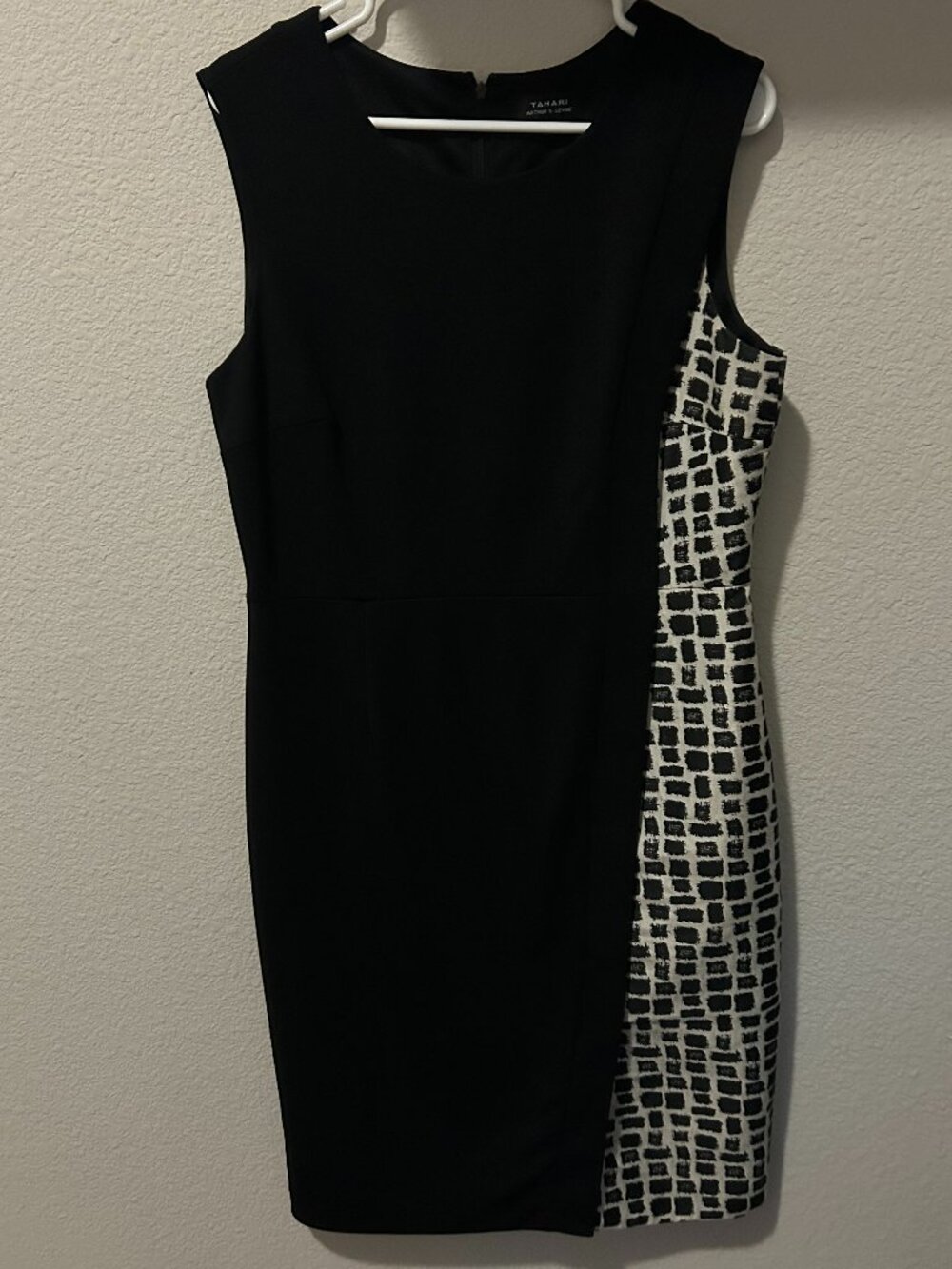 Tahari Arthur S. Levine Black & Grid Print Asymmetric Sheath Dress – Size 12